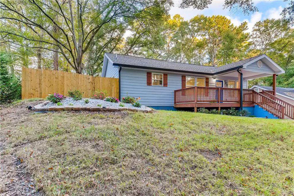 697 Woods Drive - Photo 1