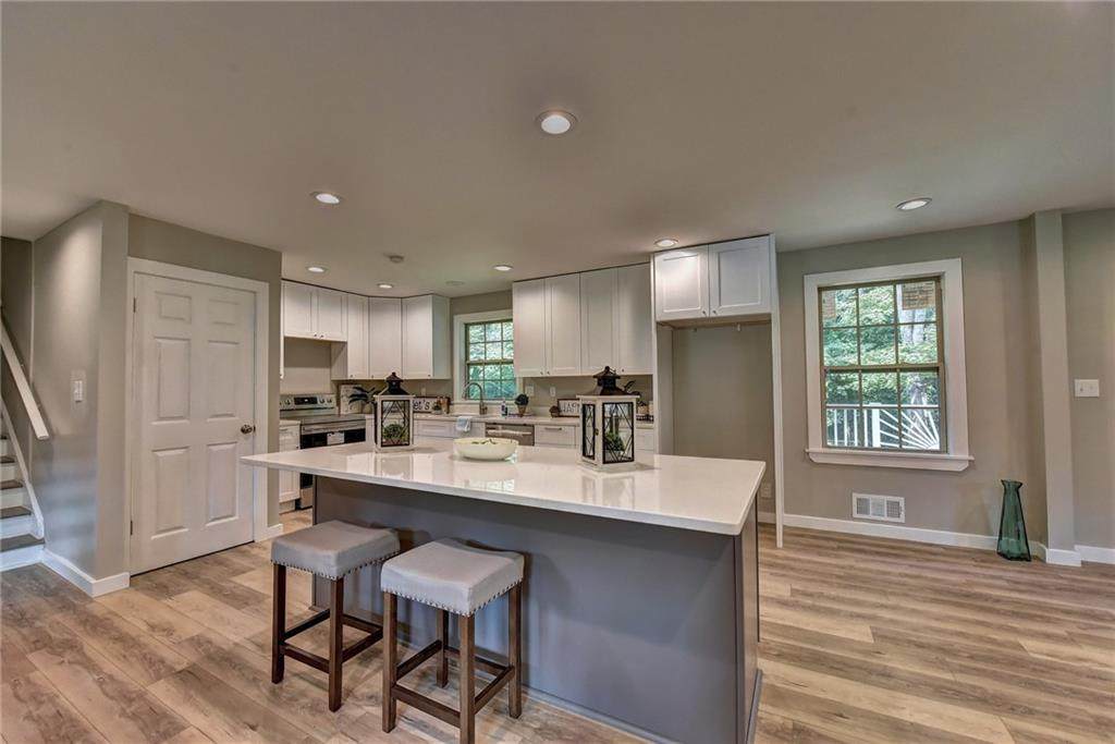 2875 Jordan Woods Drive - Photo 1
