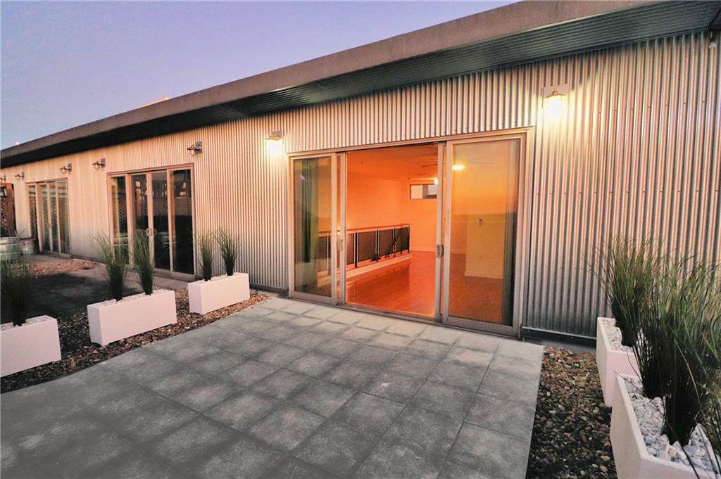 333 Nelson Street - Photo 1