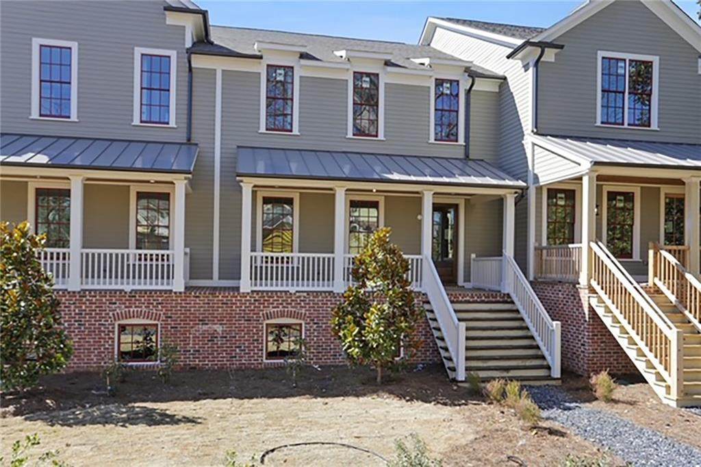 1082 Green Street - Photo 1