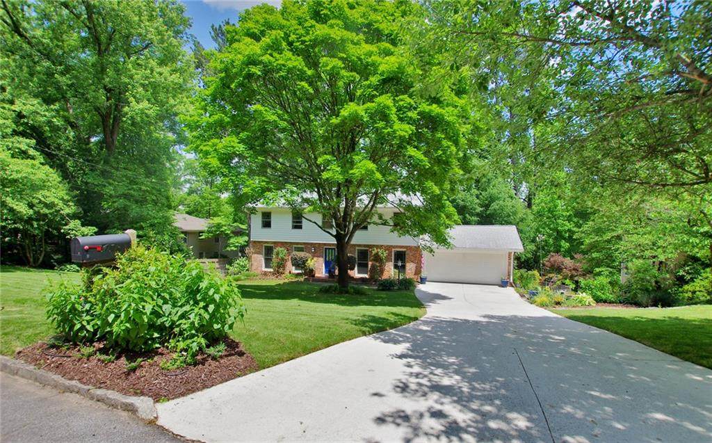 2190 Street Deville - Photo 1