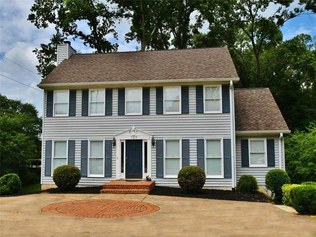 729 Crestview Terrace - Photo 1