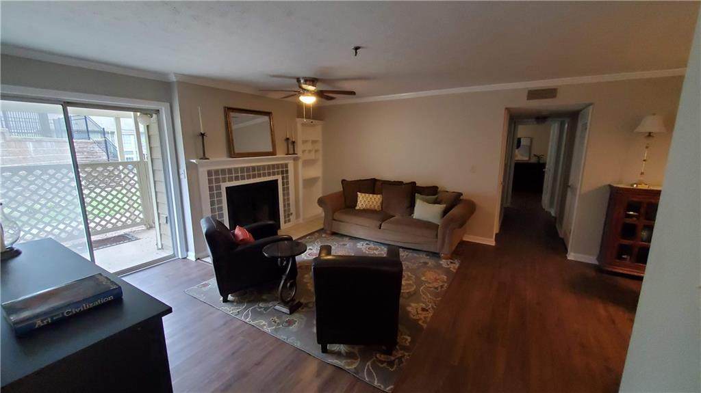 810 Riverview Drive - Photo 1