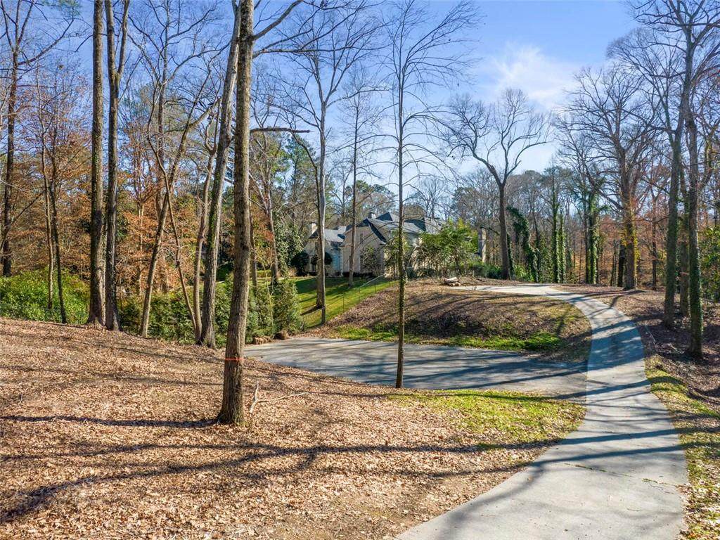 724 Paces Ferry Road - Photo 1