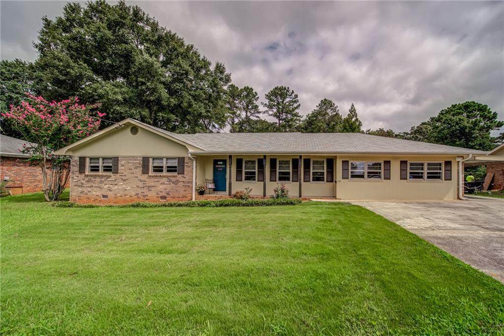 560 Lee Ann Drive - Photo 1
