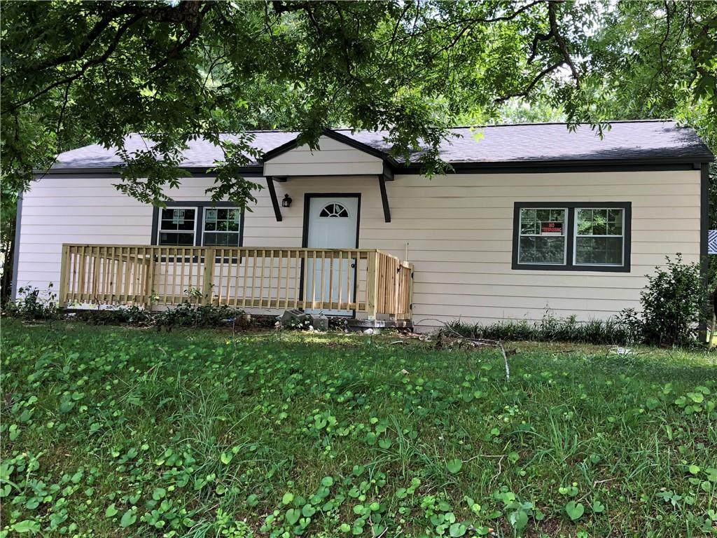 687 Warren Drive - Photo 1
