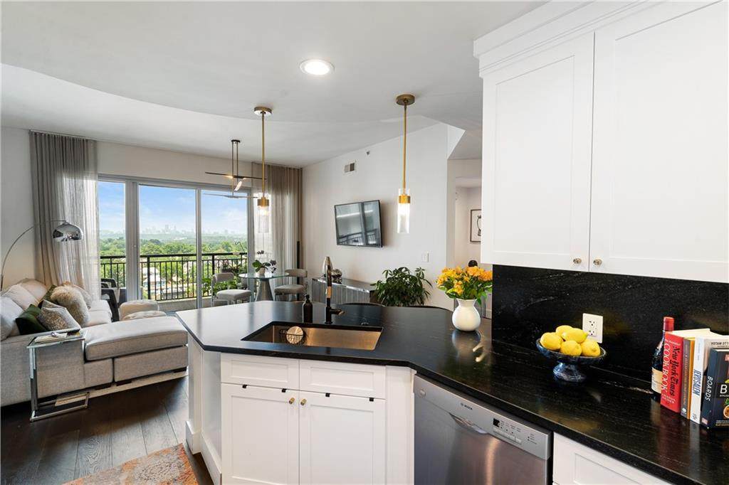 222 12th Street - Photo 1