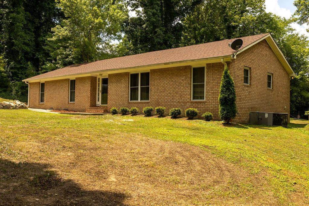 215 Rains Circle - Photo 1