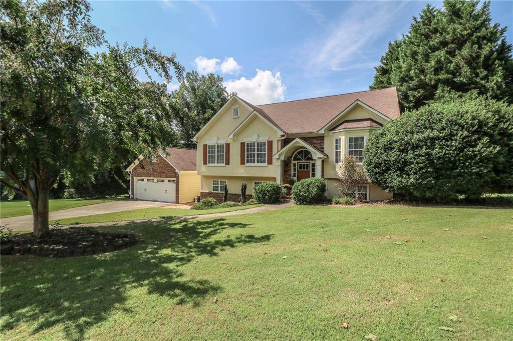 2880 Woodland Hills Drive - Photo 1