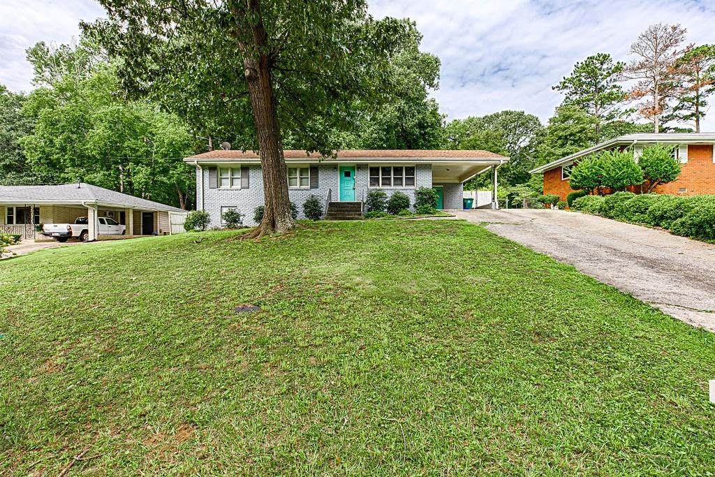 3884 Honeysuckle Drive - Photo 1
