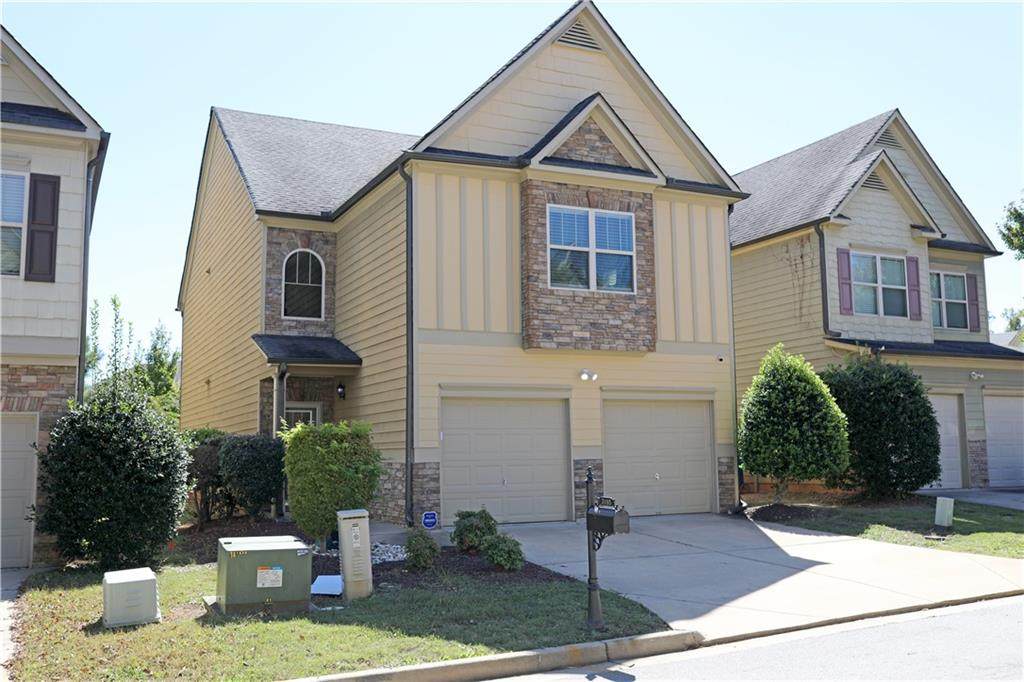 3885 Lake Manor Way - Photo 1