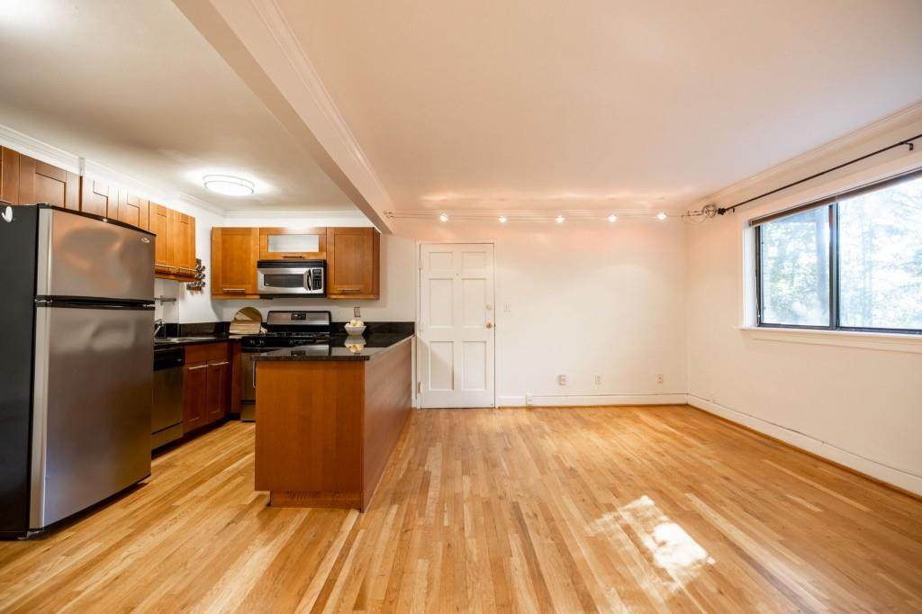 870 Glendale Terrace - Photo 1