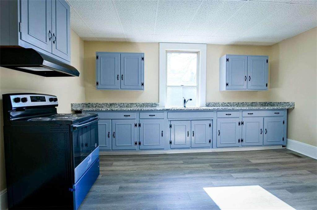 3 Bay St - Photo 1