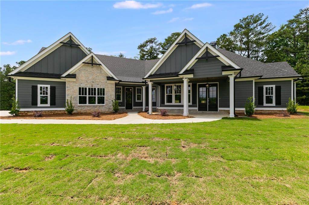 662 Lake Circle Road - Photo 1