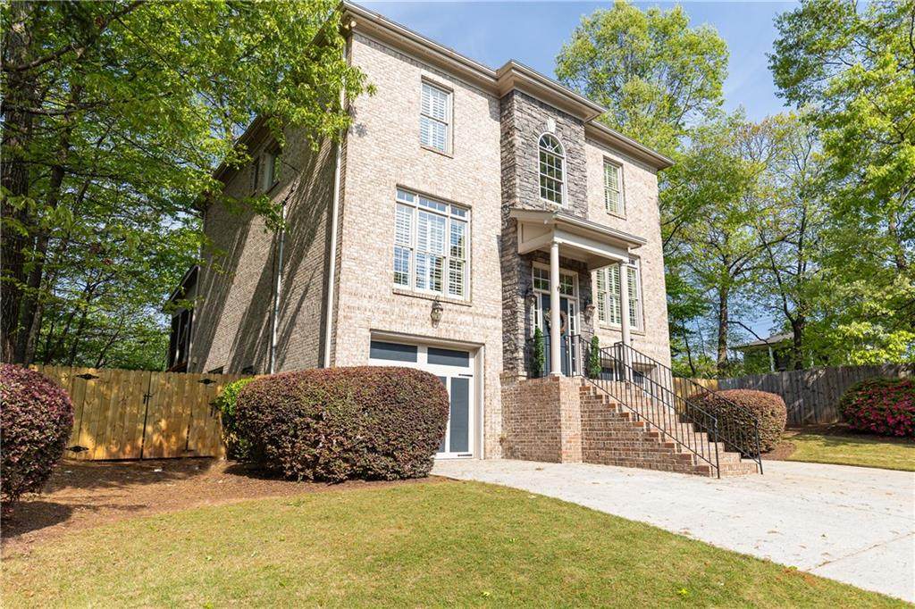 3110 Dickson Street - Photo 1