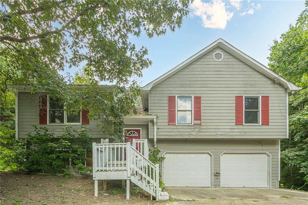 554 Oak Landing Circle - Photo 1