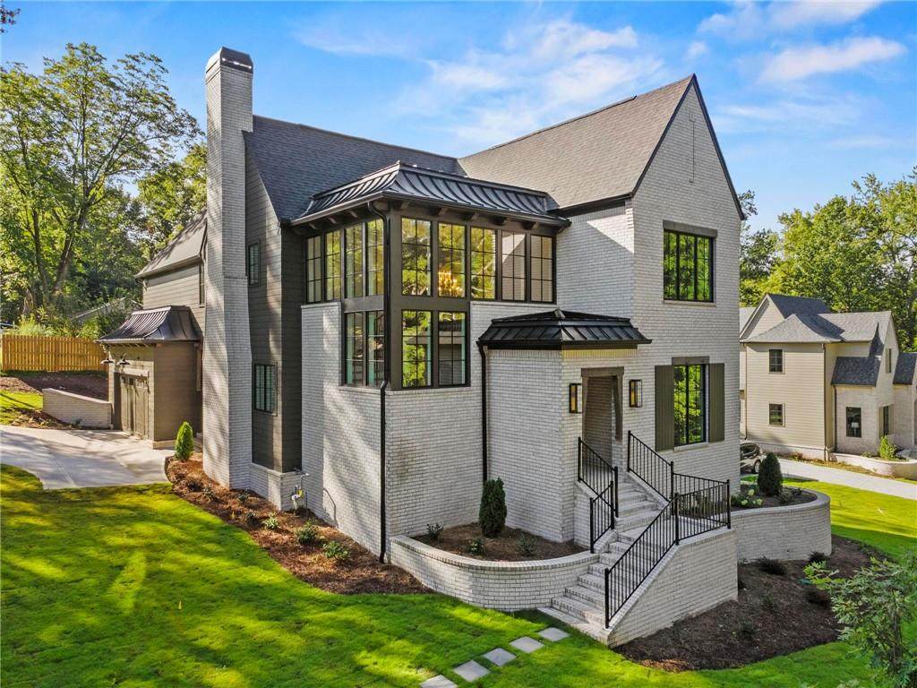 56 Pine Street - Photo 1