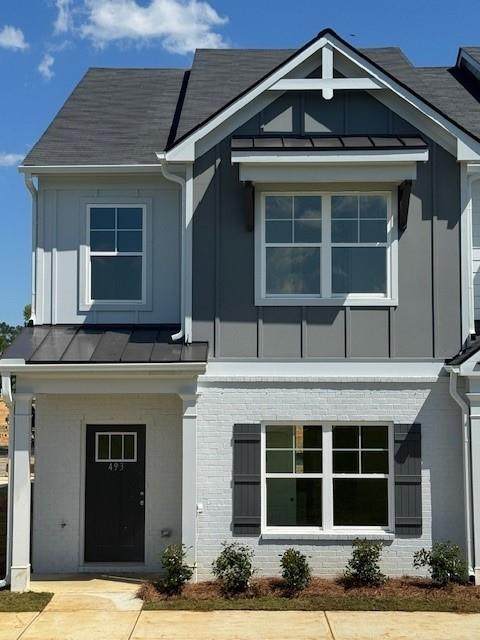 493 Tigers Circle - Photo 1
