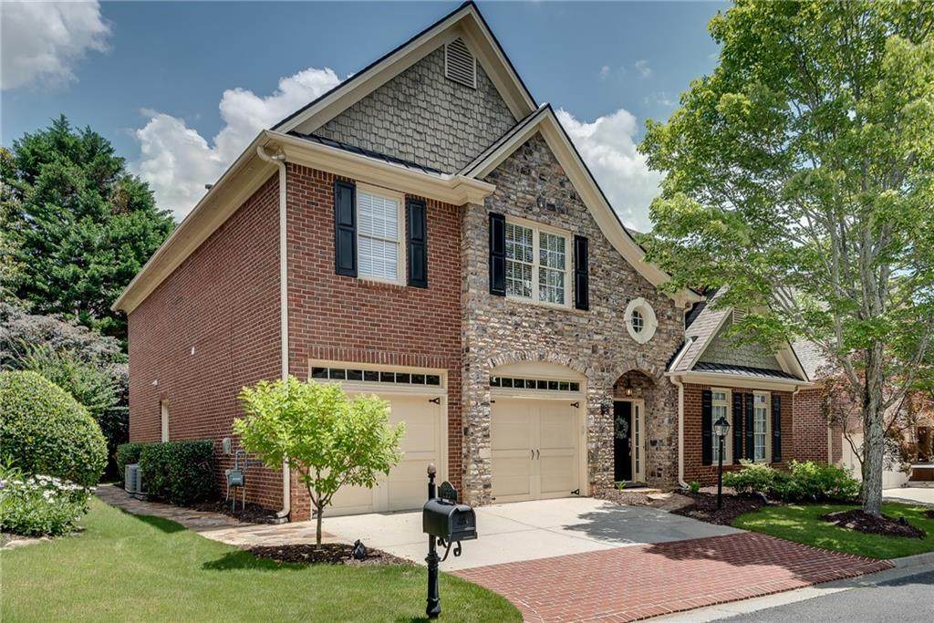 255 Wembley Circle - Photo 1