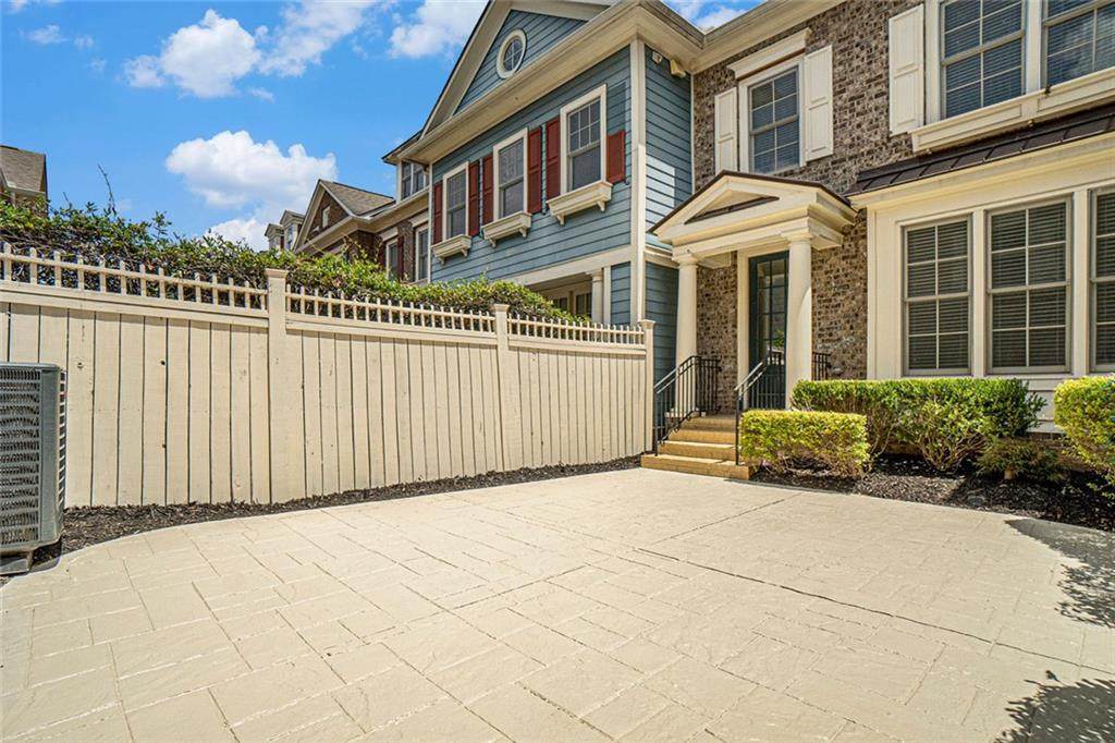 6112 Holly Park Lane - Photo 1