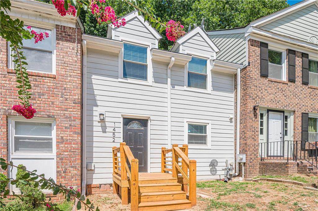 1452 Bentley Lane - Photo 1