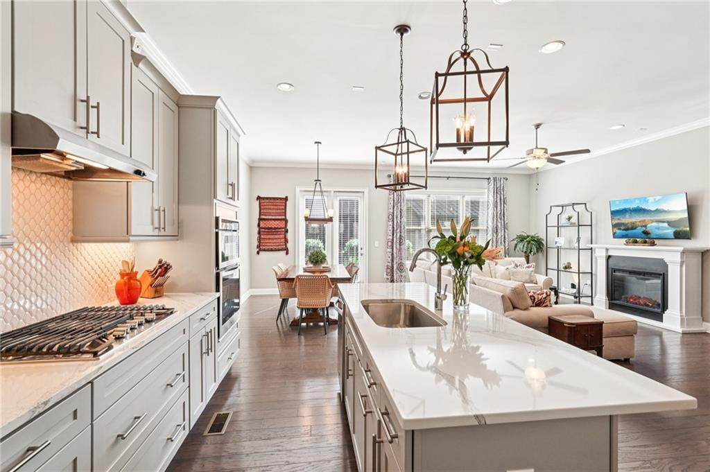 1005 Milhaven Drive - Photo 1