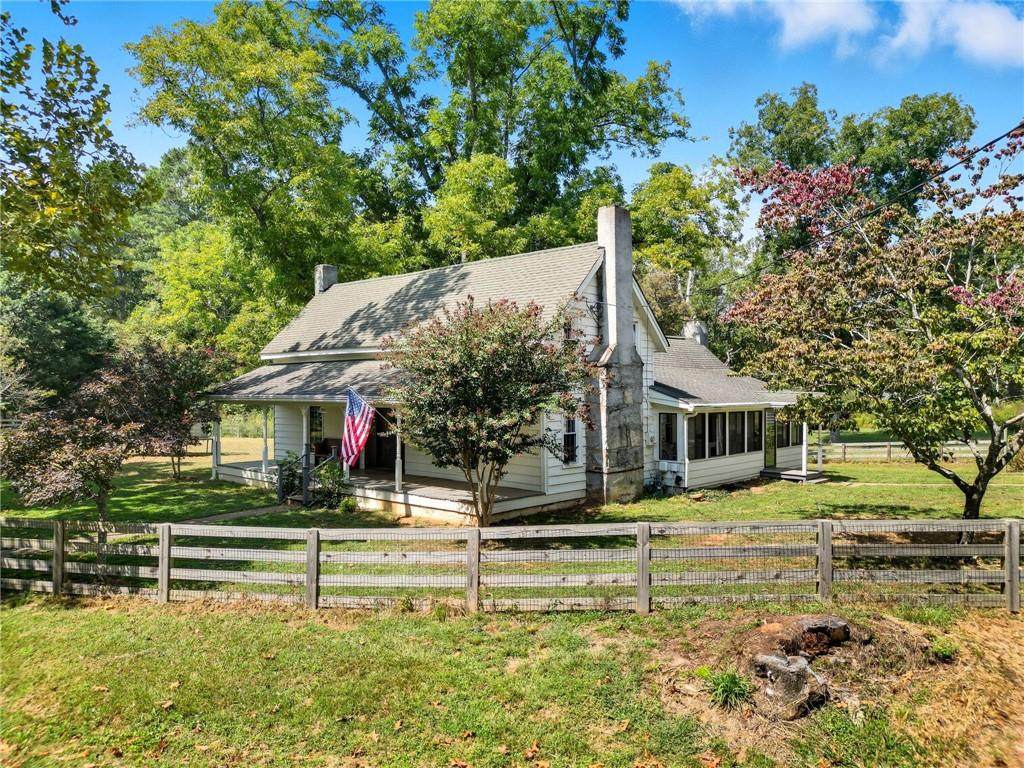 3940 Twin Lakes Road - Photo 1