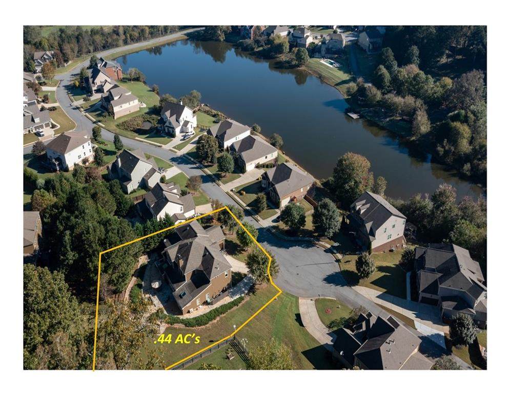 232 Waters Lake Drive - Photo 1