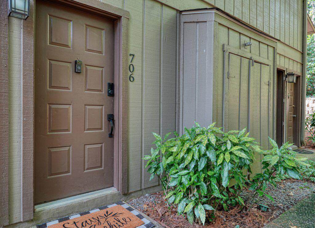 706 Cumberland Court - Photo 1