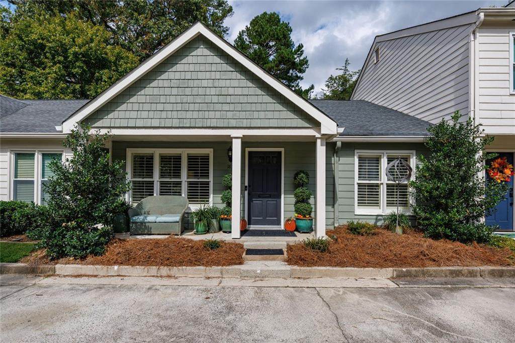 1836 Garden Court - Photo 1