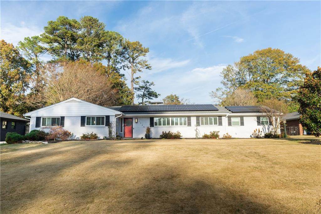 1725 Arrowhead Trail - Photo 1