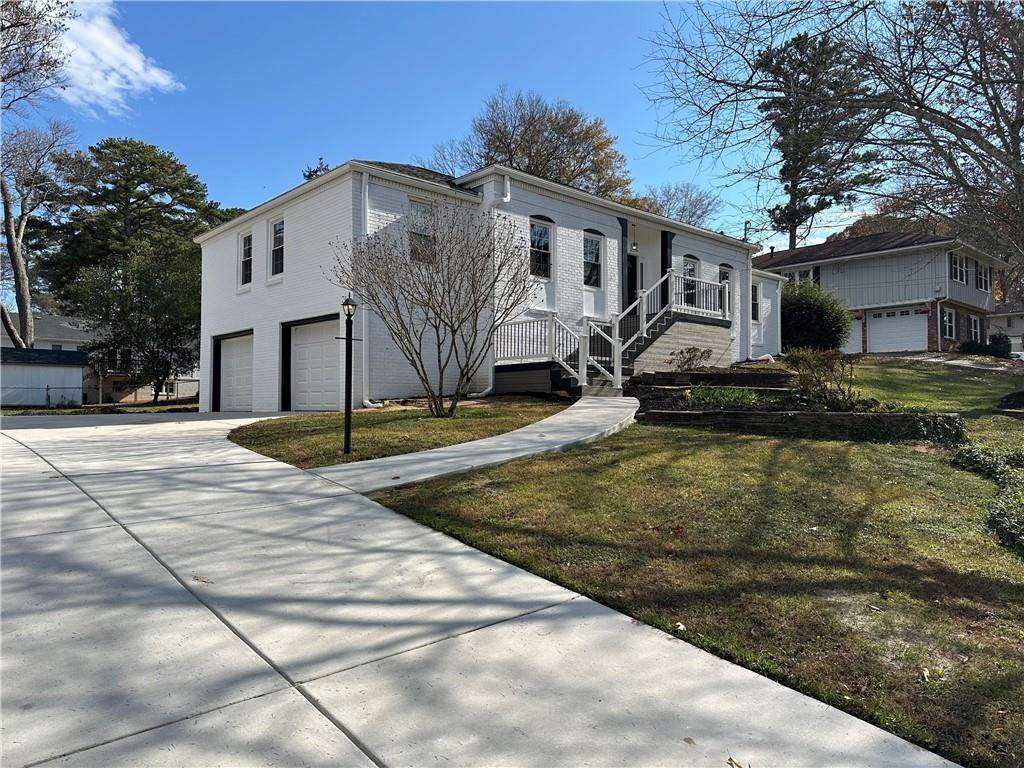 663 Foxcroft Circle - Photo 1