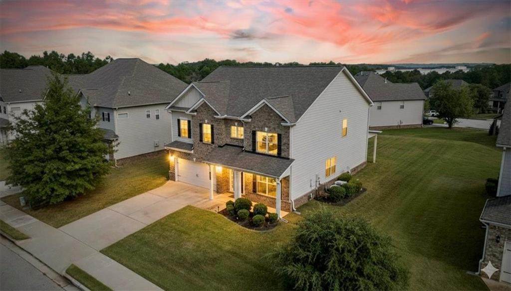 330 Piedmont Circle - Photo 1