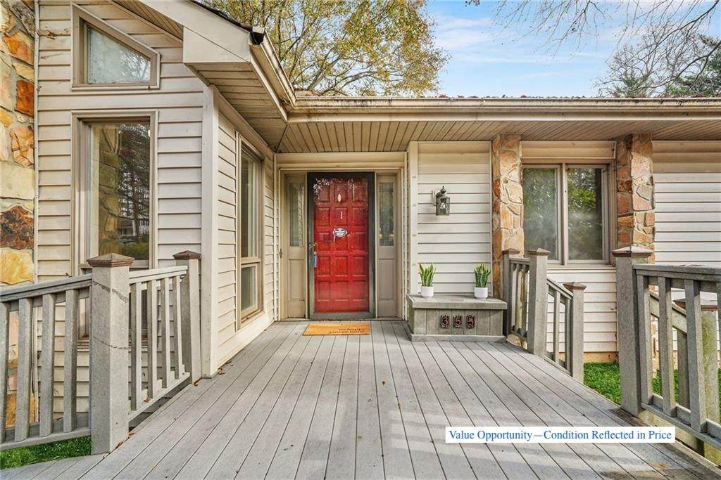 355 Heritage Lane - Photo 1