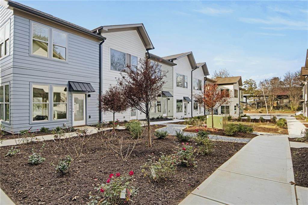 1070 Dill Avenue - Photo 1