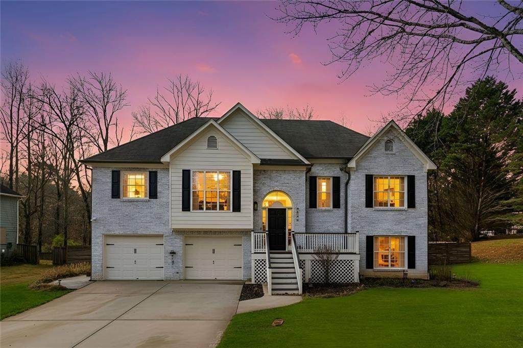 5595 Vaughn Road - Photo 1