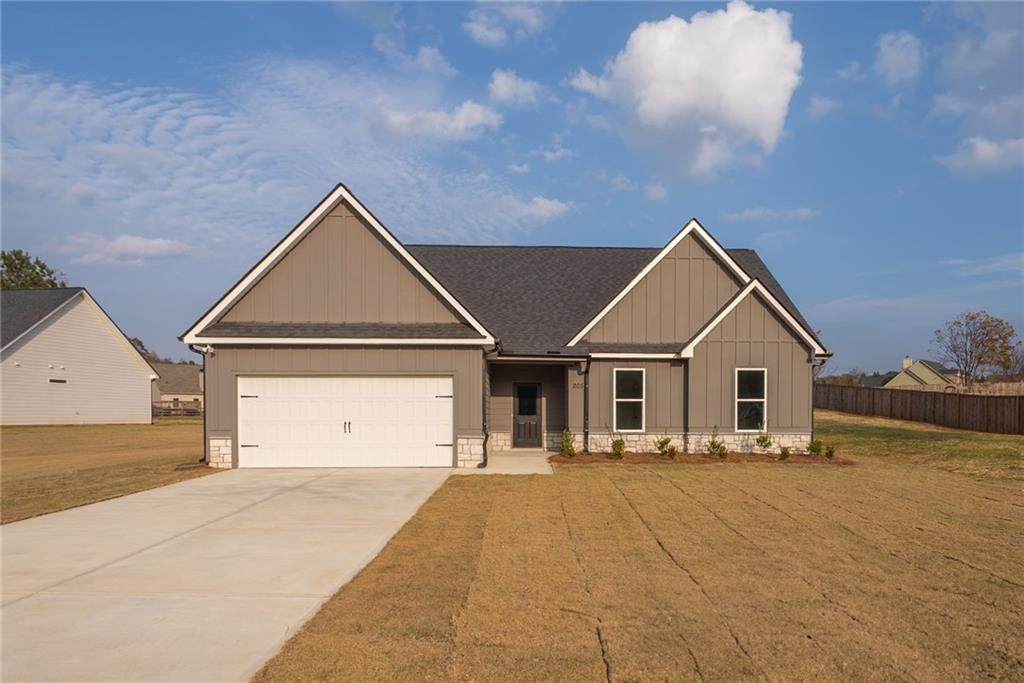 205 Squirrel Run - Photo 1