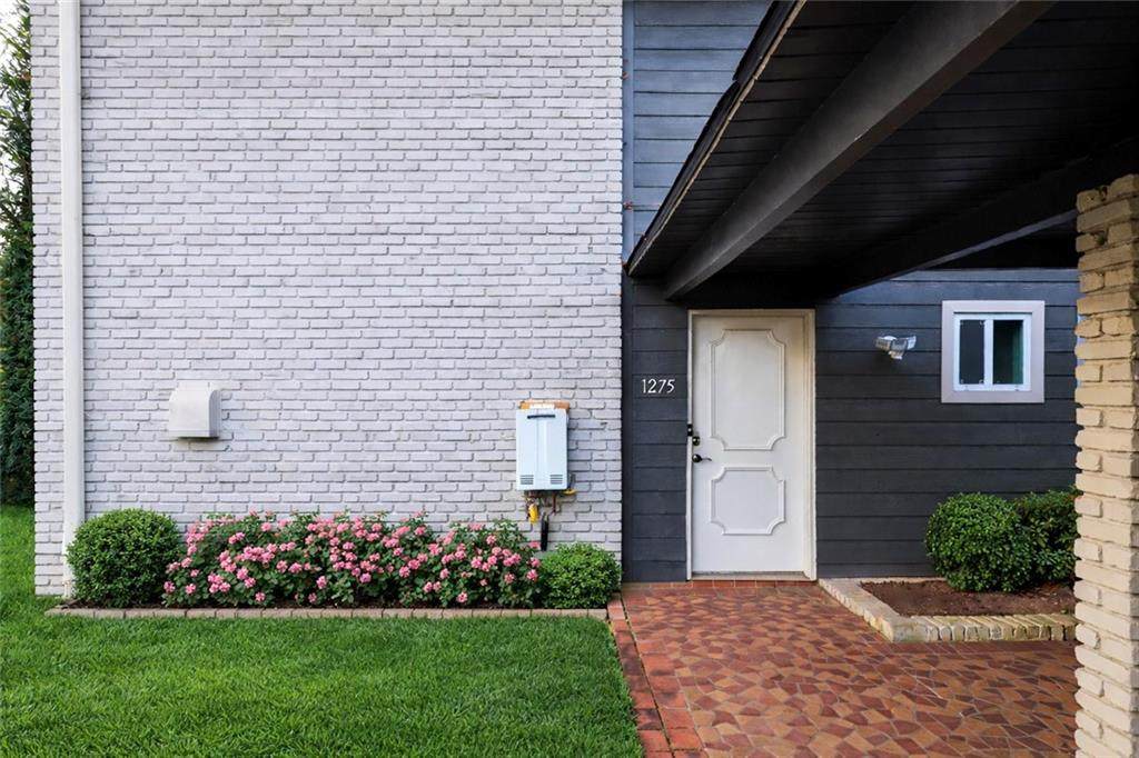 1277 Goodwin Road - Photo 1