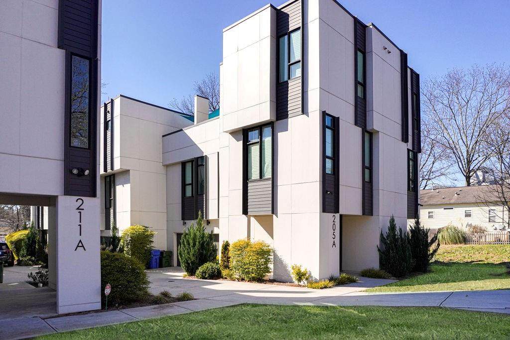 205 Howell Drive - Photo 1