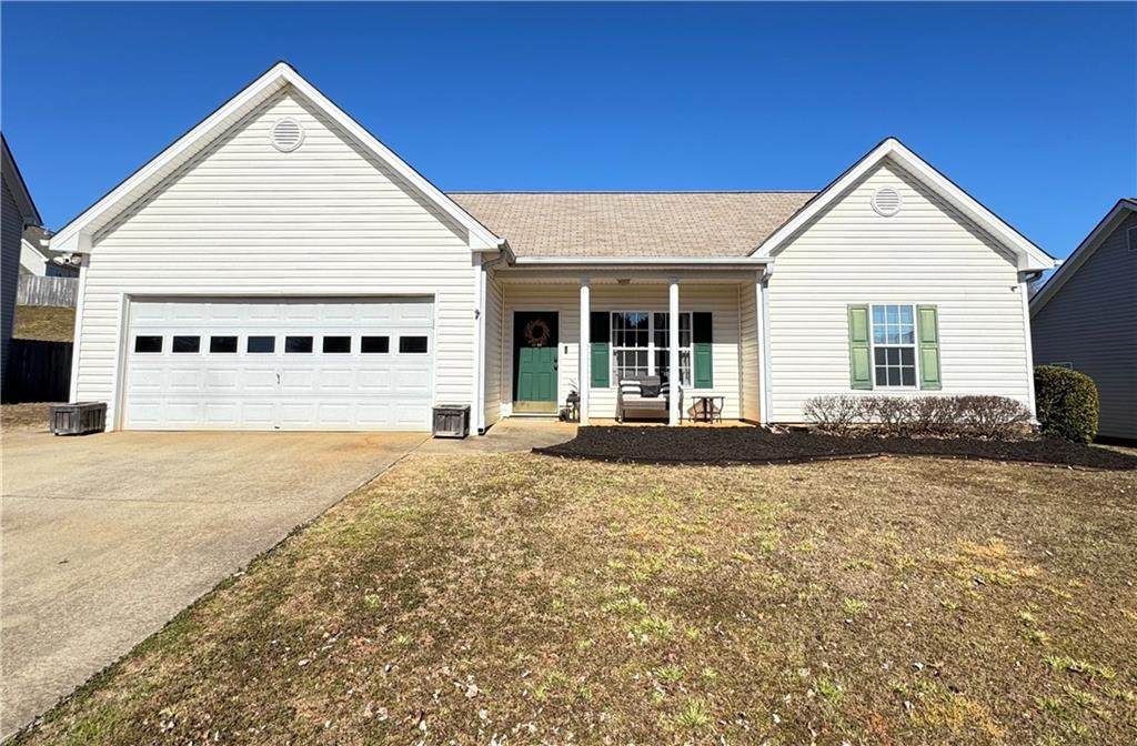 802 Hampton Way - Photo 1