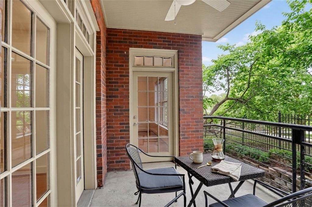 273 12th Street - Photo 1