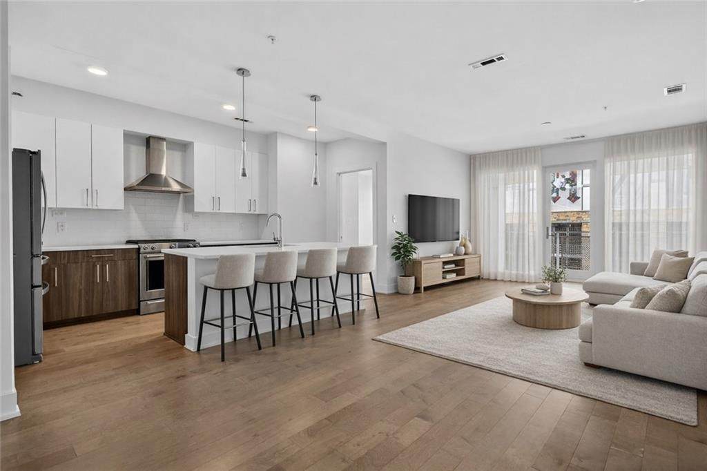 775 Juniper Street - Photo 1