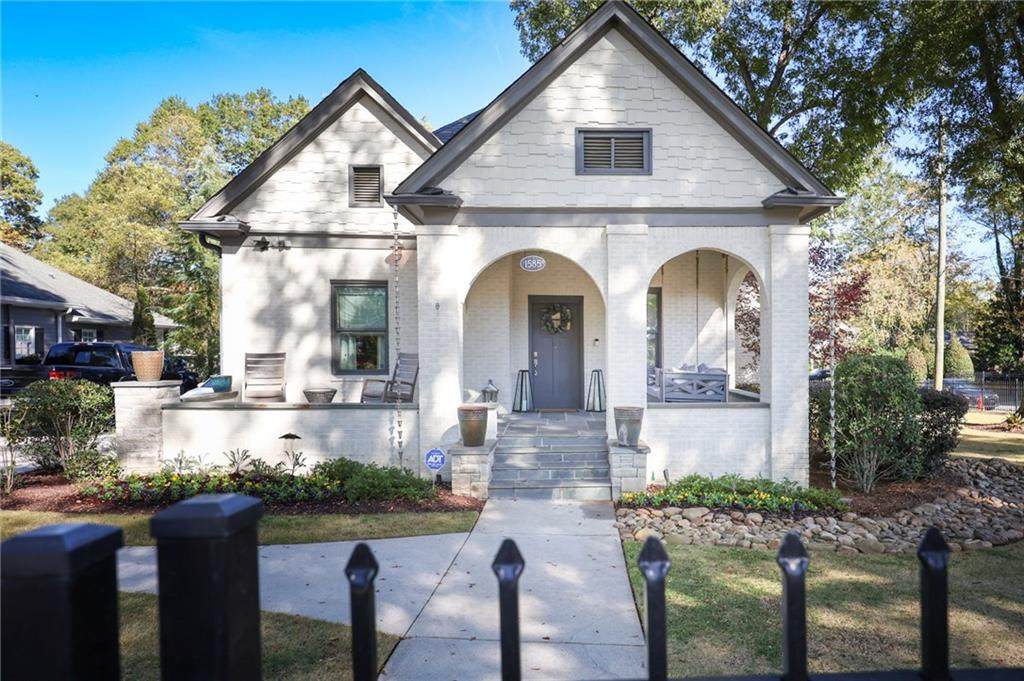1585 Mercer Avenue - Photo 1