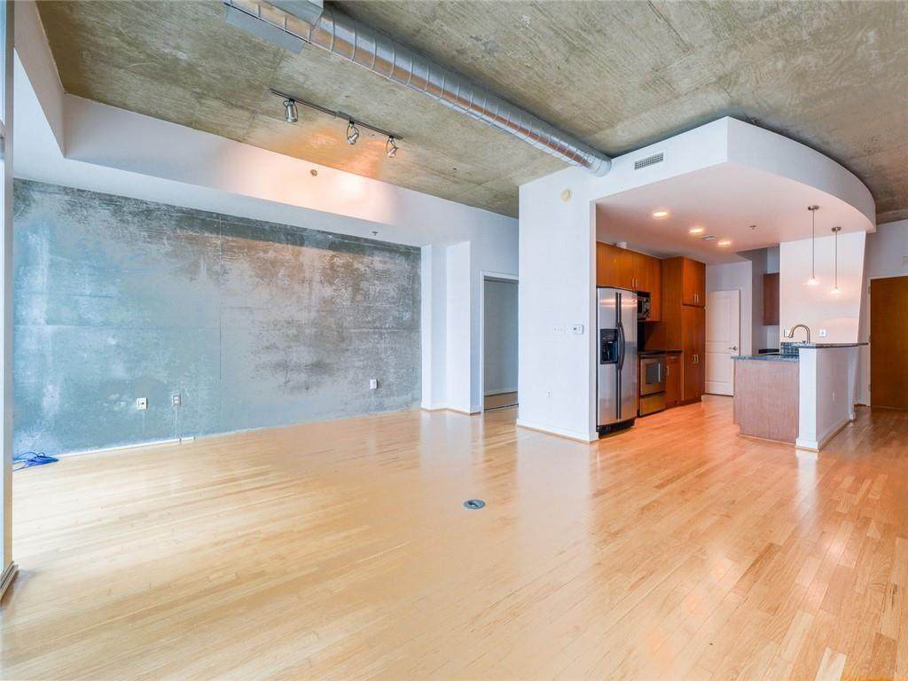 943 Peachtree Street - Photo 1