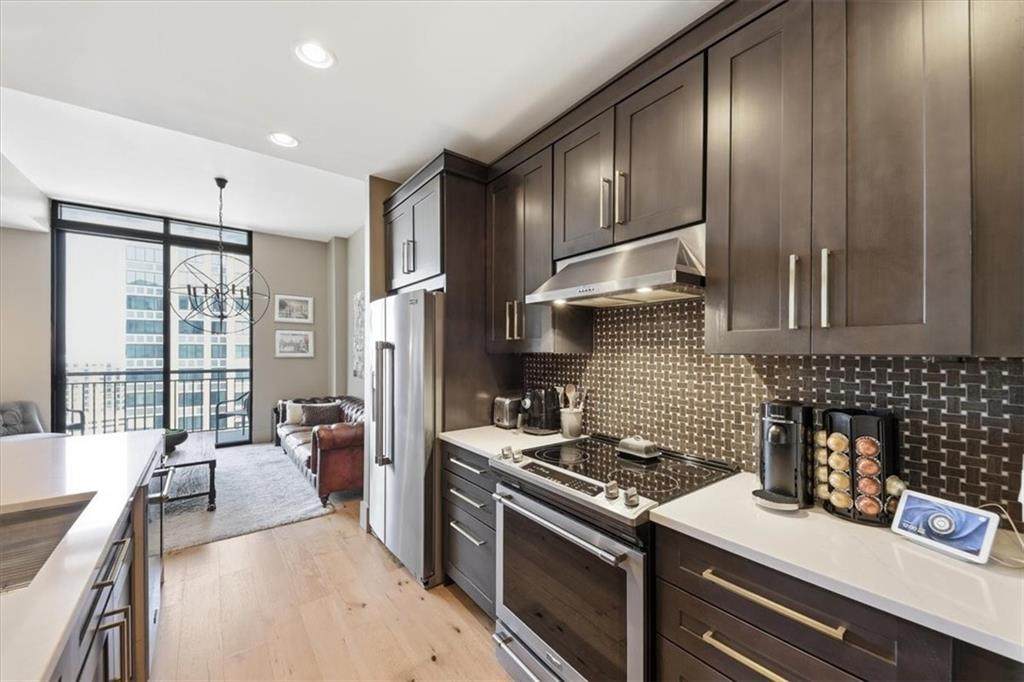 3040 Peachtree Road - Photo 1
