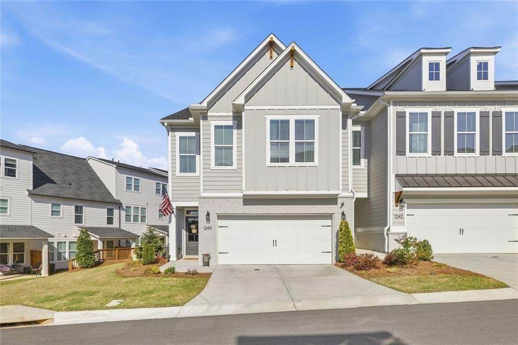 1240 Willowcrest - Photo 1