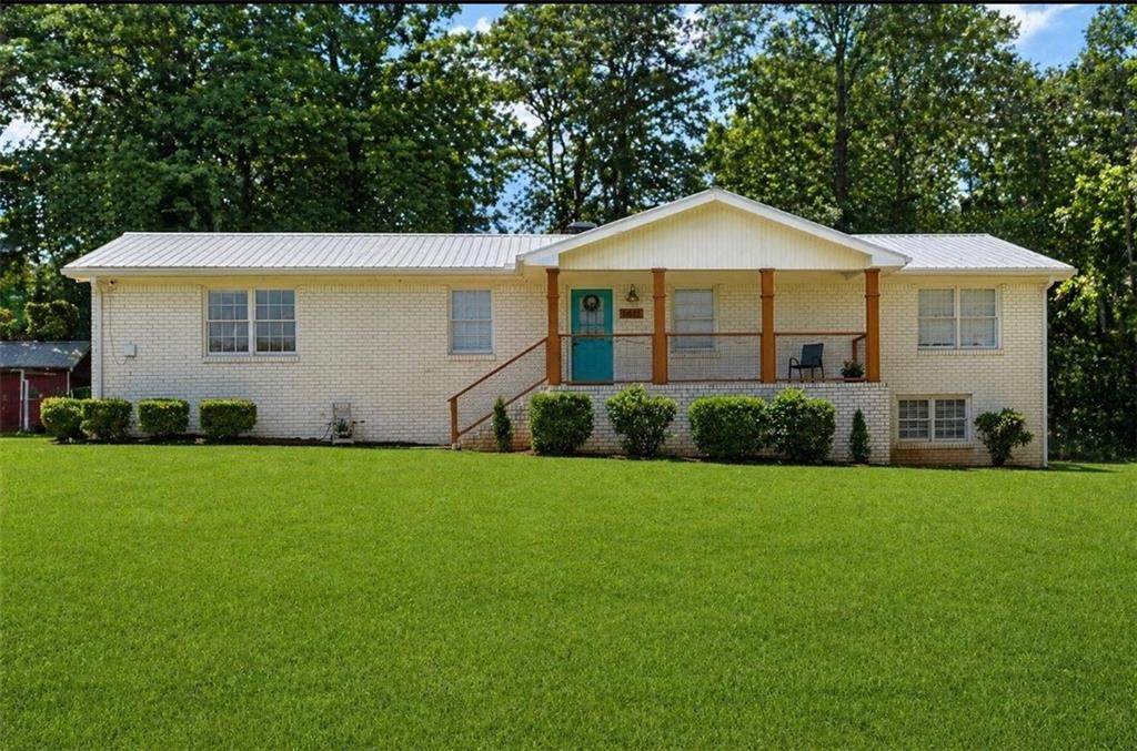 1611 Carlton Avenue - Photo 1