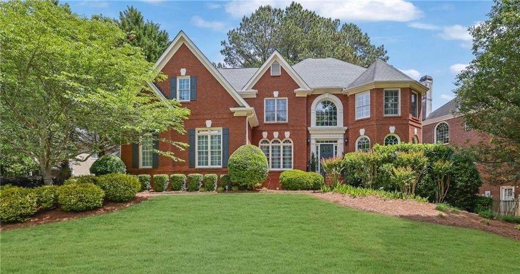 725 Rose Creek Circle - Photo 1