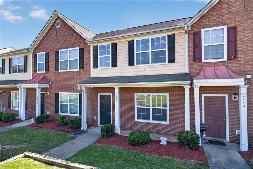 4542 Parkview Square - Photo 1
