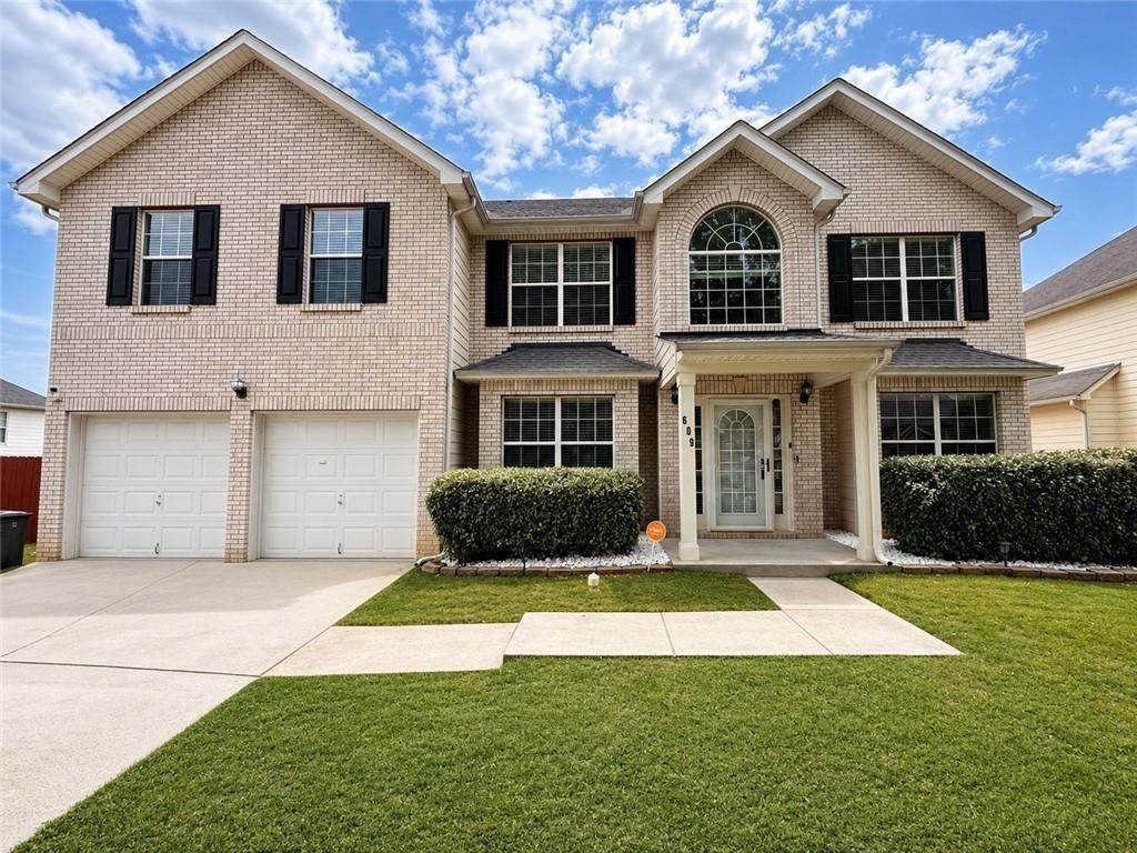 609 Vaughan Drive - Photo 1
